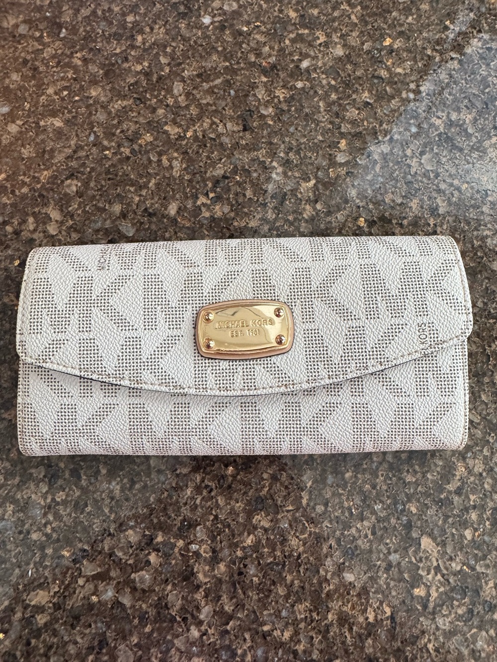 Michael Kors Cream/White Signature Continental Wallet with Gold Plaque